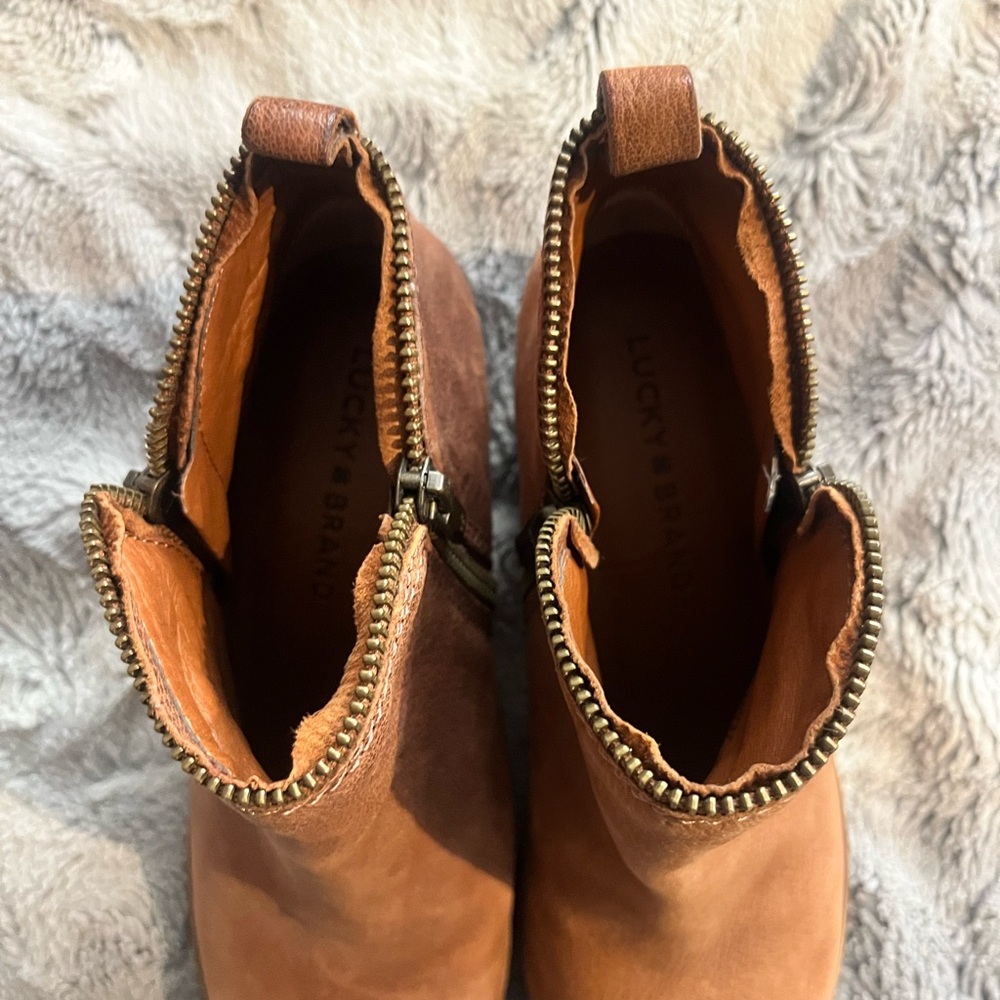 Lucky Brand Tan Leather ankle zip up Boots 7M - Picture 3 of 9